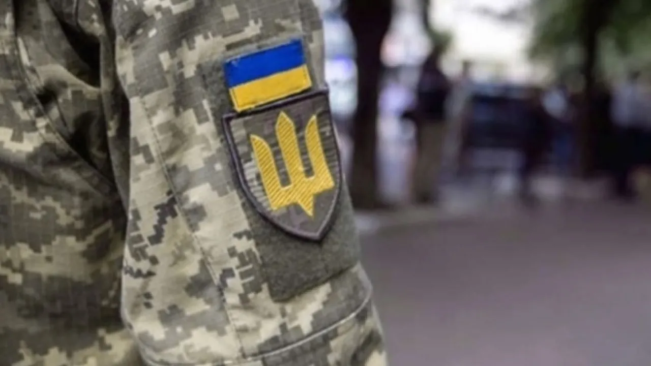 44f5a9b78f849bd09e47cf04138b85f3-original