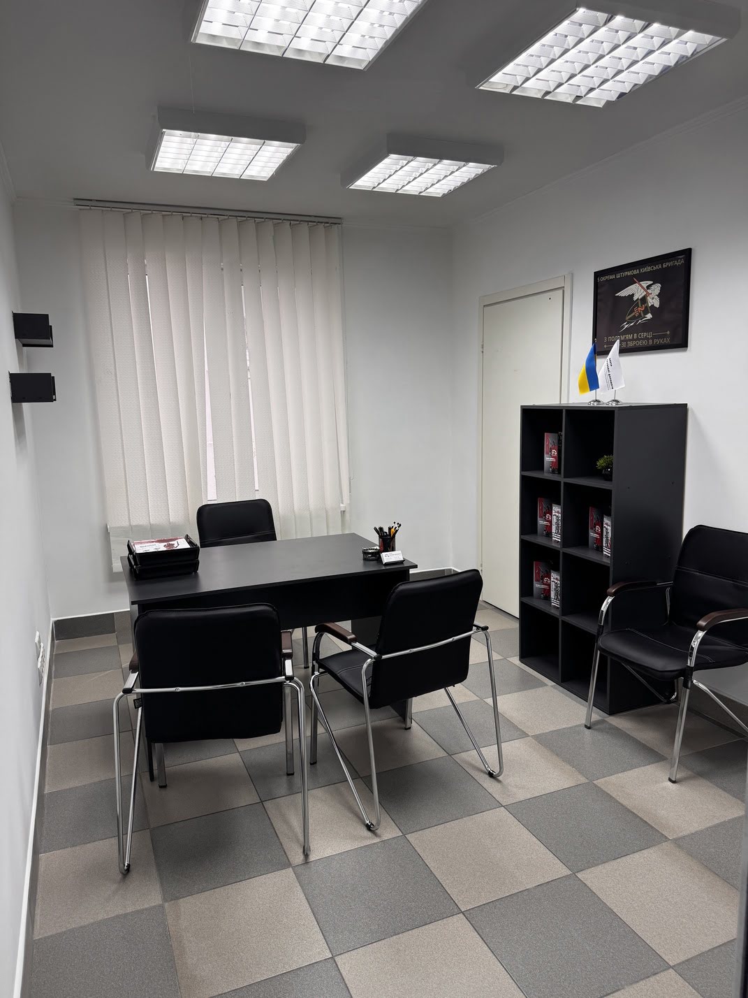 Кабінет юристата та адвоката в офісі Центру Прарвової Допомоги у Хмельницькому