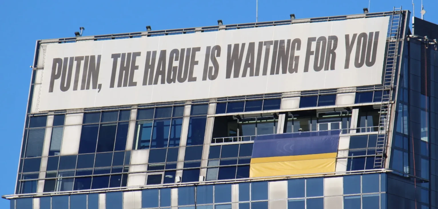 https://theukrainianreview.info/international-court-for-putin-what-is-a-possible-fault/